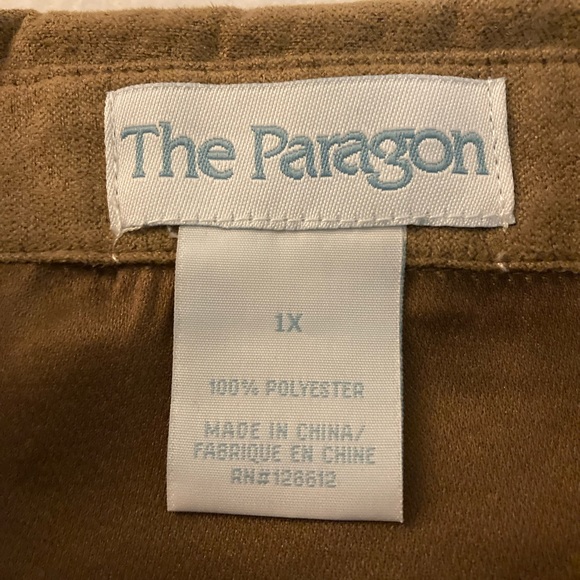 Ladies Pantsuit - Picture 3 of 7